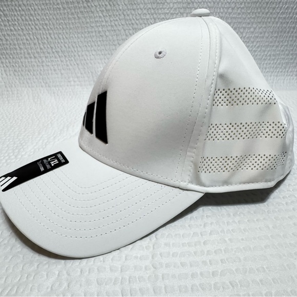 Adidas White and Black Men's Cap - Picture 7 of 7